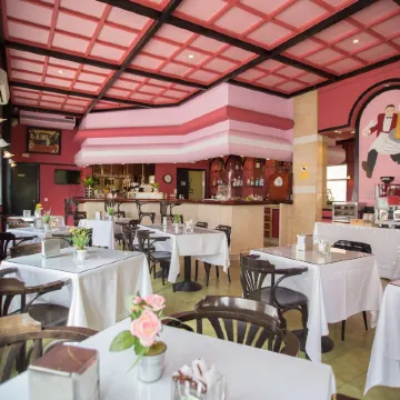 Ona Marbella Inn