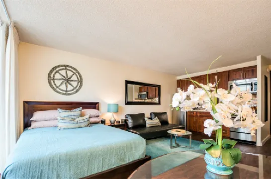 Waikiki Place Studios at the Marine Surf Waikiki