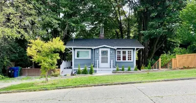 Phinneywood Hideaway - Zoo Meets Lake Hotels near Ginger Tree