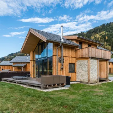 Premium Chalet with Whirlpool
