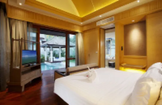 Graceland Khaolak Beach Resort