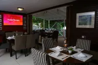 Harmony Marina Suites - breakfast