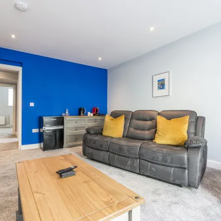 Tipyn O Haul - 1 Bed Apartment - Tenby