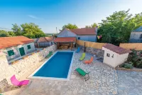 Villa Petrovi Dvori Zadarvillas - Pool