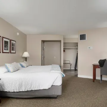 Center Parlor Room at Sandy Cove Unit