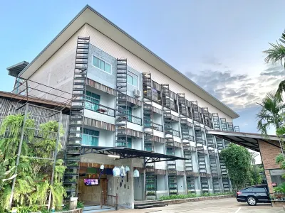 Hug Sakonnakhon Hotels near Big C Sakon Nakhon