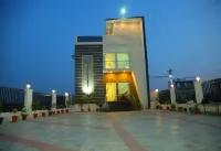 GP Residency Hotel in zona Fortified Walls between Rajagiri and Gingee fort