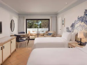 Pine Cliffs Hotel, a Luxury Collection Resort, Algarve