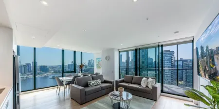 Melbourne Private Apartments - Collins Wharf Waterfront, Docklands