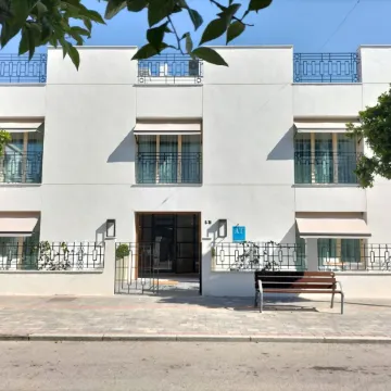 Apartamentos Turísticos La Plaza