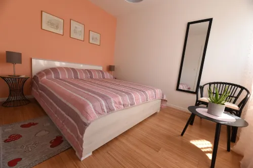 Mary's Apartment Hotel di Oresje