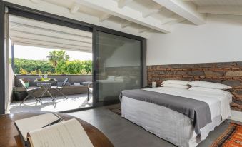 Design Apartment with Terrace by Wonderful Italy