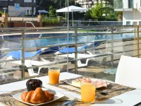 Hotel Marítimo Ris Con Garaje Hotels in Noja