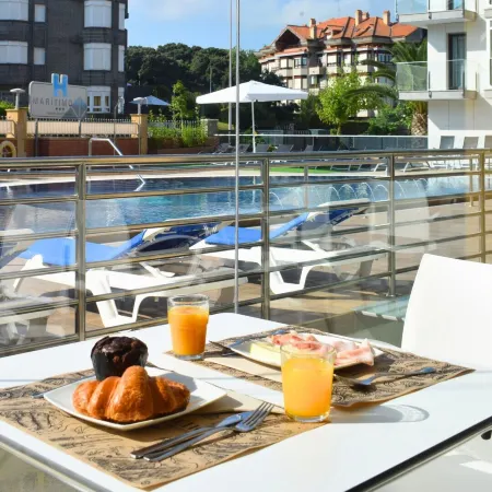 Hotel Marítimo Ris Con Garaje