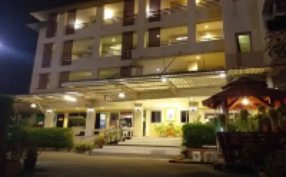 B9 Airport Resident Hotels near KMITL Stadium