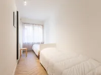 Bright Apartment with Direct Sea View