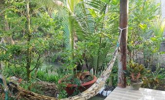 Peaceful Homestay in the Middle of Fruit Garden - Rooms with Private Toilets