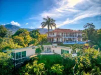El Castillo Luxury Boutique Hotel- Hôtels à : Puerto Cortés