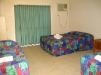 Kurrimine Beach Motel Hotels in Kurrimine Beach