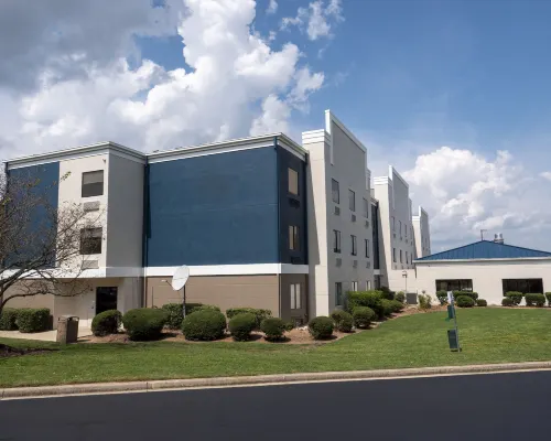 Holiday Inn Express & Suites GREENVILLE AIRPORT by IHG Hotels in Greer