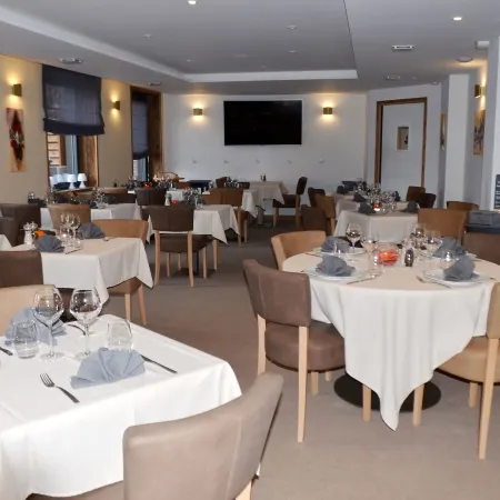 Hotel l'Alpin Отели в г. Ландри
