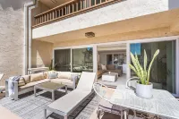 Malibu 2-bedroom designer furnished condo with AC. Central to everything!