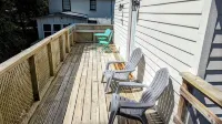 Adorable Studio Apartment with Patio 레그 몰 공원 주변 호텔
