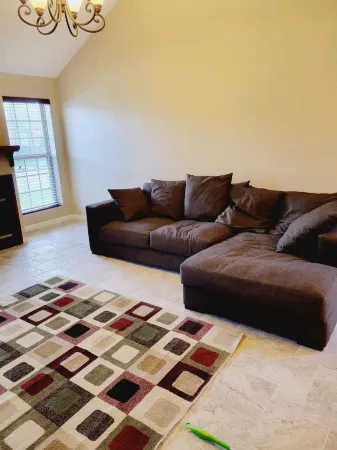 Modern Secluded 2 BR 1.5 Bath