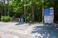 Spacious Townhome with Fire Pit and Backyard Oasis - Inviting Retreat