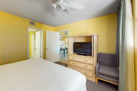Sunrise Suites - Dominican Suite 110