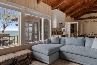 Stunning Lake Views and Spacious Outdoor Deck - Exquisite Vacation Haven