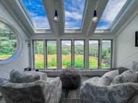 Breathtaking Mountain Views and Cozy Fireplace - Exquisite Alpine Retreat