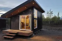 Cozy Cabin on Private Airstrip Hotel di Matanuska-Susitna