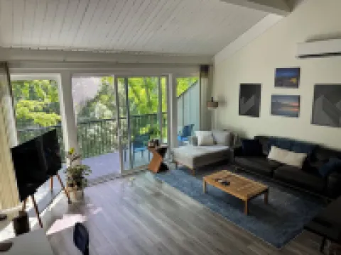 Charming 1-Bedroom Entire Condo Loft in Scenic Mountain Park