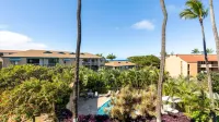 Steps to Beach and Access to Pools and Tennis Courts - Charming Oasis Hotels in Kīhei