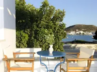 Om Living Milos Hotel di Kimolos