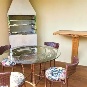 Casa Privativa Com Piscina na Barra da Ferrugem/SC