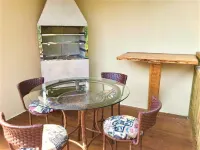 Casa Privativa Com Piscina na Barra da Ferrugem/SC