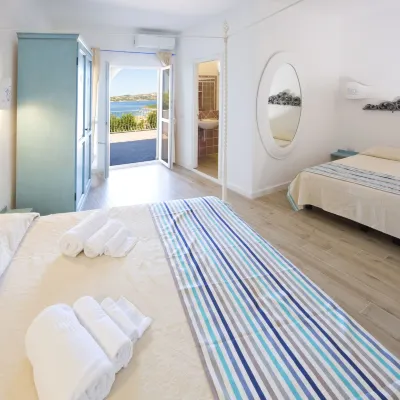 Grand Hotel Palau Hotels near Palau Vecchio Beach