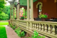 Whiskey Mansion Hotels in Saint Joseph