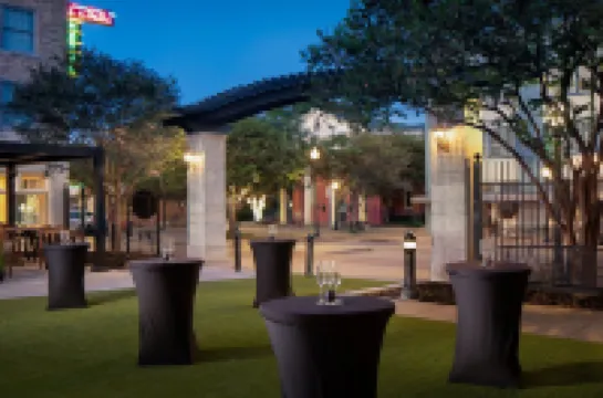 The LaSalle Hotel, Bryan College Station, a Tribute Portfolio Hotel