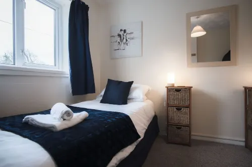 Sea Breeze Apt 2 - 2 Bed - Horton Beach Hotels in Penrice