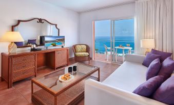 Mogan Princess & Beach Club