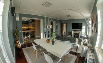 Luxury Apartment Eqanimity