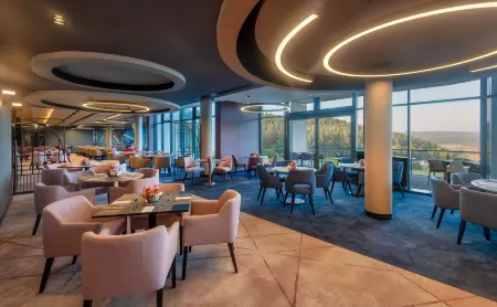 Hunguest Saliris Отели в г. Эгерский яраш