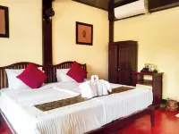 Ban Lakkham River View