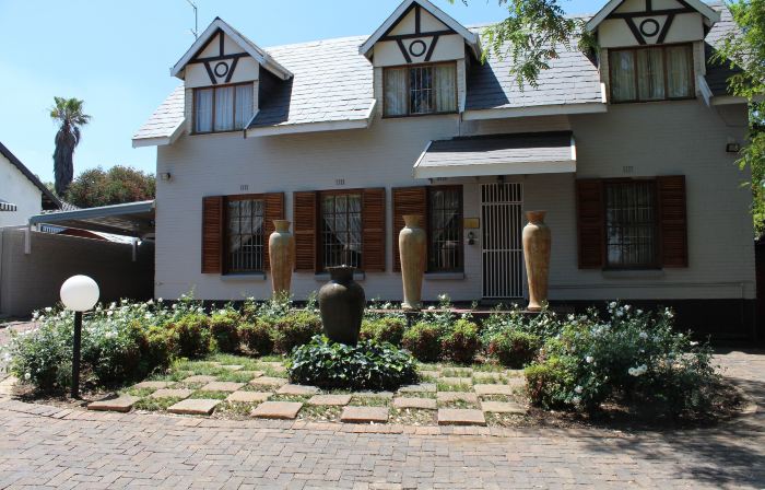 3 Liebeloft Guest House