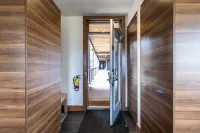 Suites-Sur-Lac Hotels in Val-des-Lacs