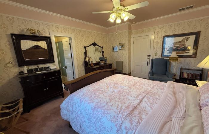 Roseberry House Bed & Breakfast