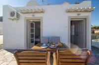 Hesperia Apartments